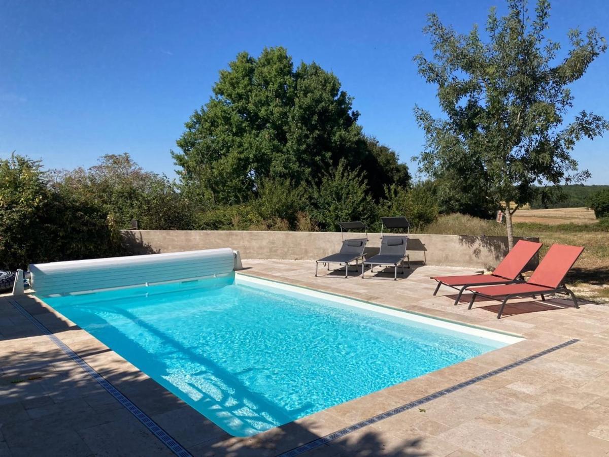 Rustic Cottage With Stunning Swimming Pool Saint-Front  Exterior foto